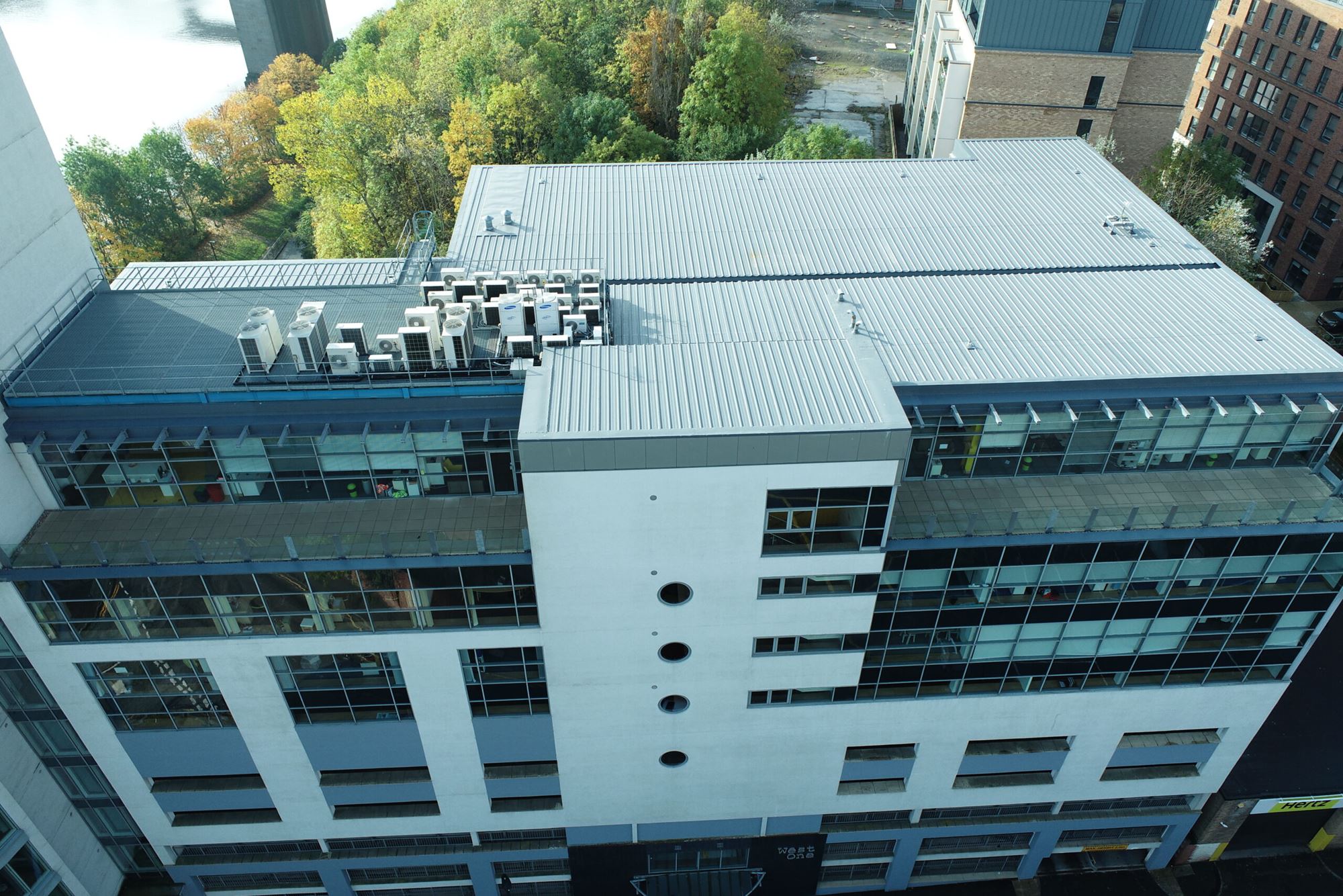 Why Summer Is the Best Time for Commercial Roofing Projects