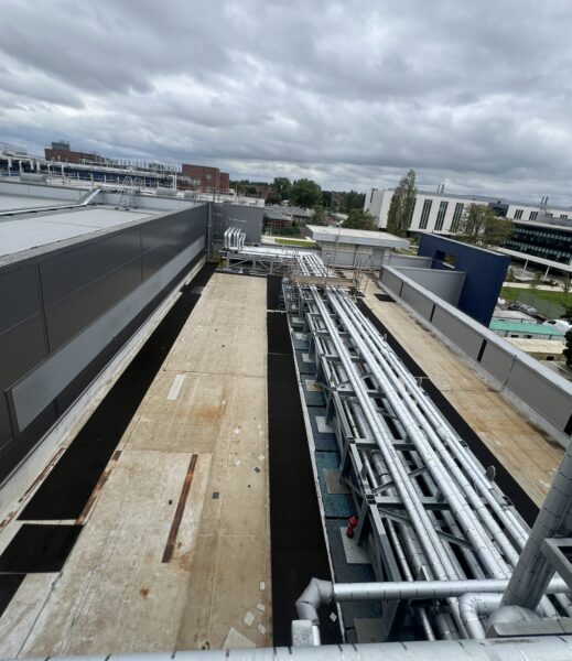 commercial roofing specialist 