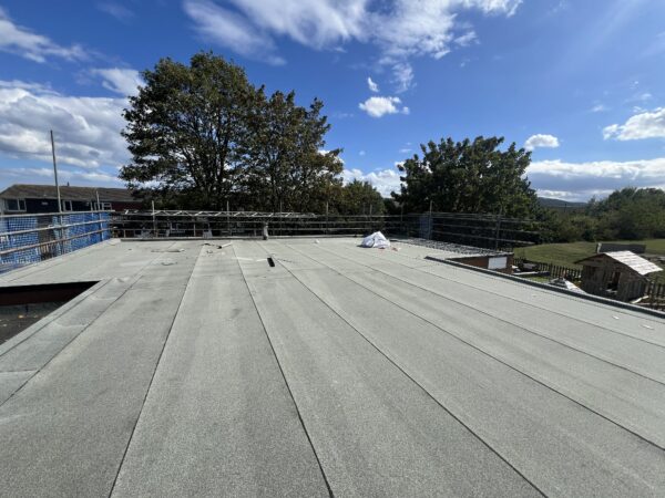 commercial flat roofing contractors 